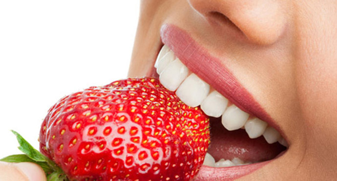 strawberries for healthier Teeth